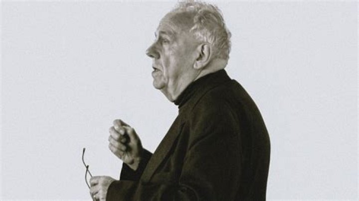 Alasdair MacIntyre Alasdair MacIntyre