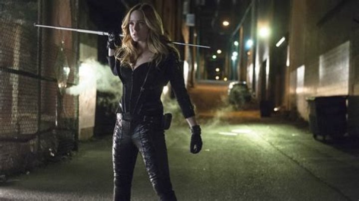 Black Canary in combat