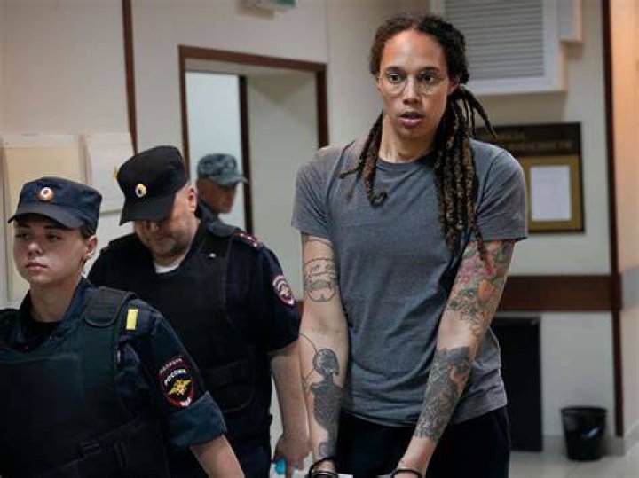 Why did Mercury's Brittney Griner leave WNBA bubble? 1 Brittney Griner 1