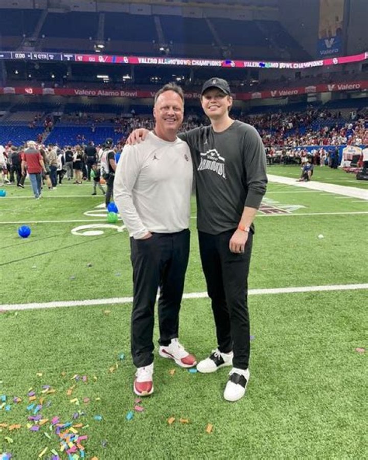 Cale Gundy Salary: How much does Cale Gundy make a year?
