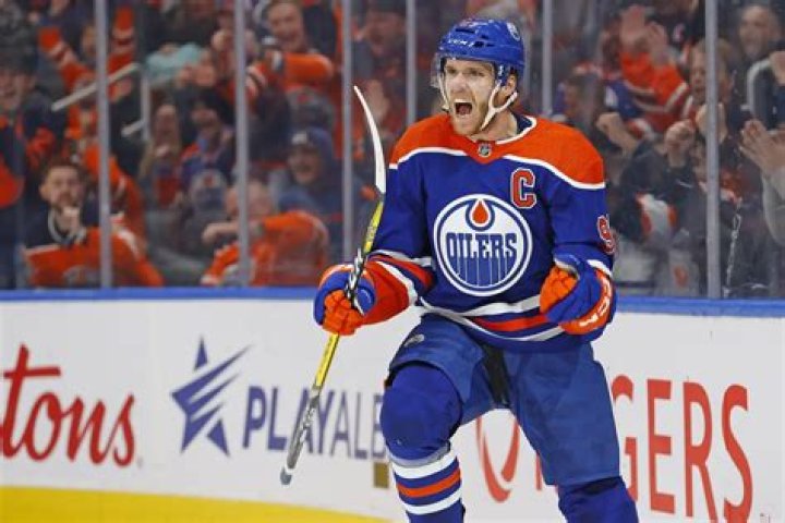 Connor McDavid siblings: Meet brother Cameron McDavid 1 Connor McDavid