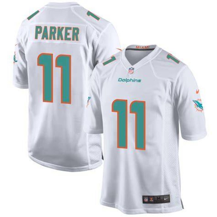 DeVante Parker contract, salary and net worth explored 1 DeVante Parker Dolphins 6248a6bc4b052 scaled 1