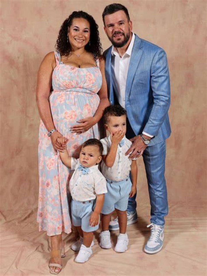 Does Kyle Schwarber have any kids?