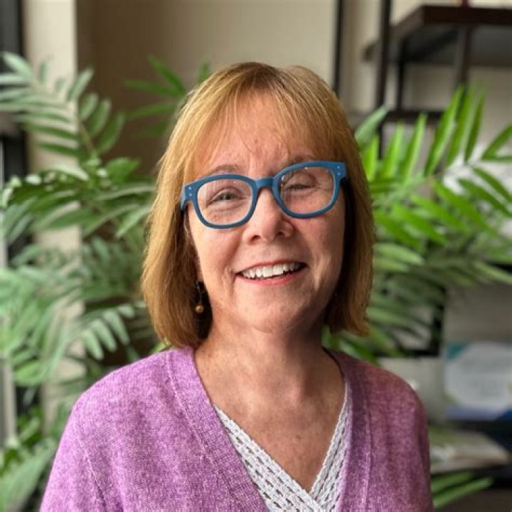 Dr. Caroline Morrison, MD – Naperville, IL