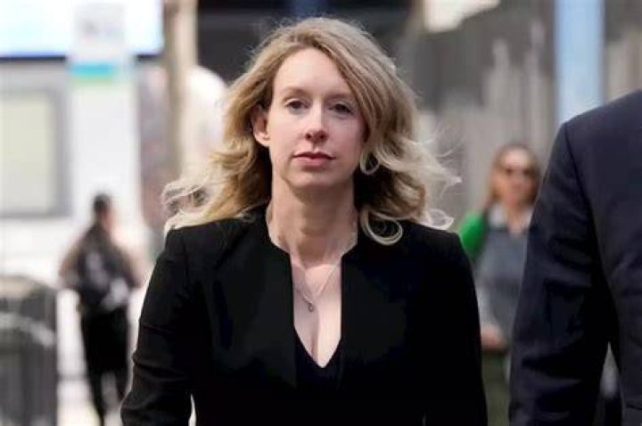 How many years will Elizabeth Holmes go to jail? 1 Elizabeth Holmes