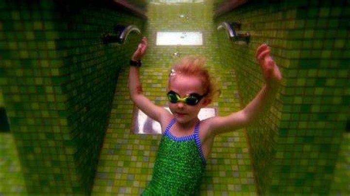 Elizabeth Swims Elizabeth Swims