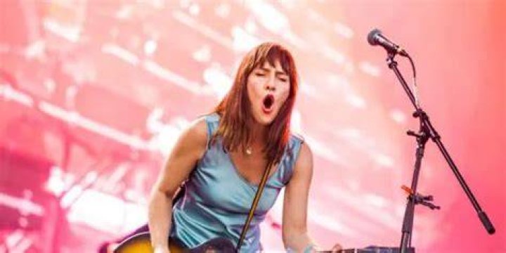 Feist ( Singer) Net Worth