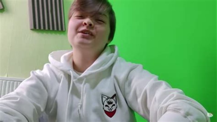 Has Chipflake Done A Face Reveal?