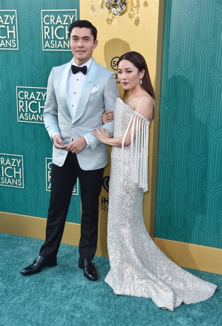 How tall is Constance Wu?