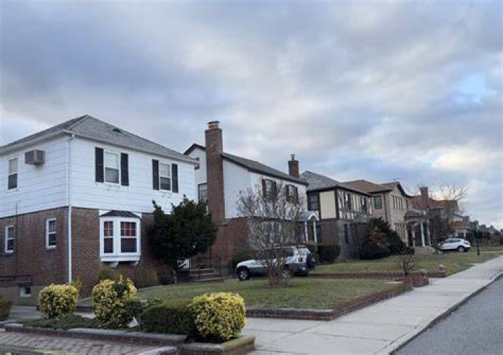 Jonathan Babayev, PA – Fresh Meadows, NY