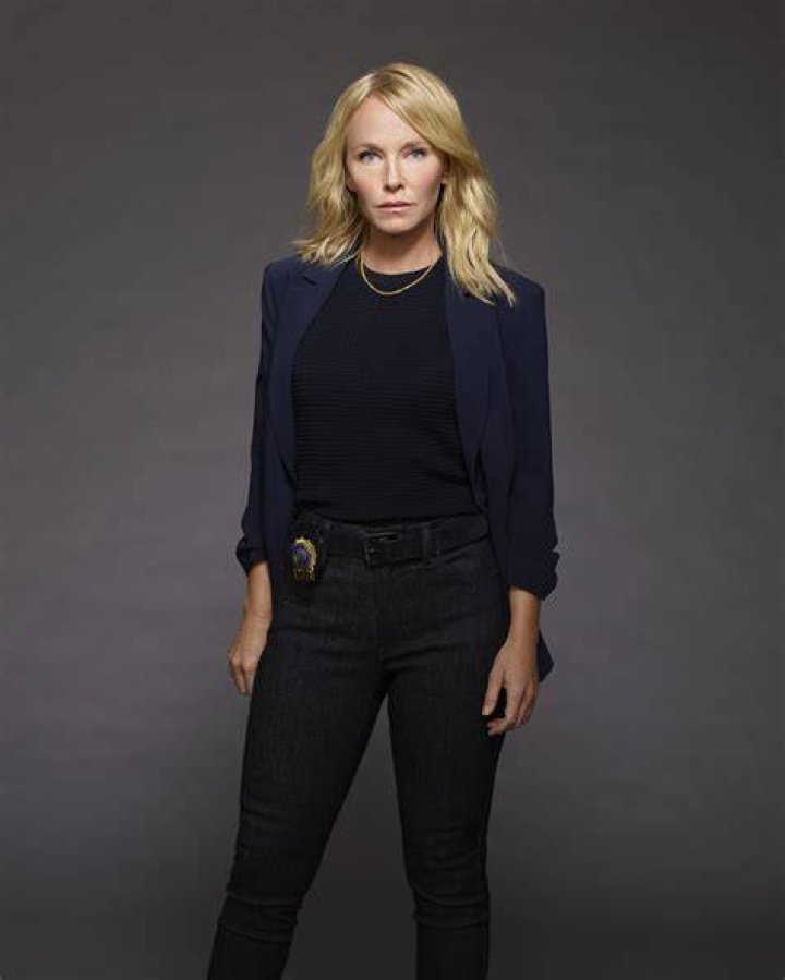 Kelli Giddish Kelli Giddish