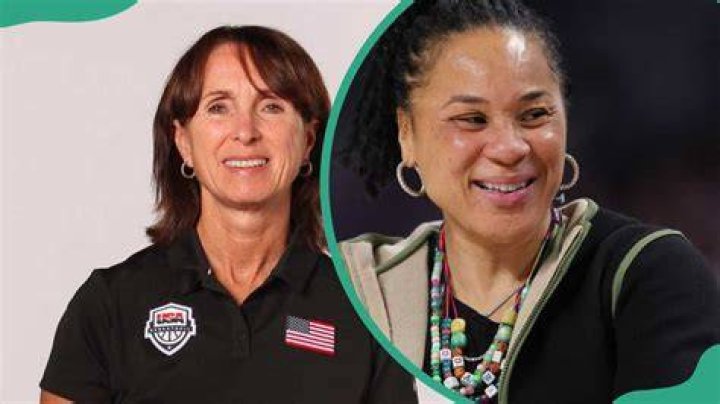 Dawn Staley parents: Clarence Staley (father) and Estelle Staley (mother) 1 lisa boyer and dawn staley e1649124154282
