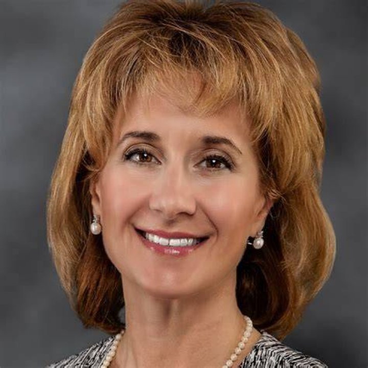Lisa Tierney – Geneva, IL