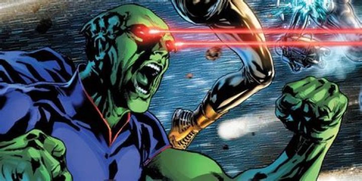 Martian Manhunter shooting lasers