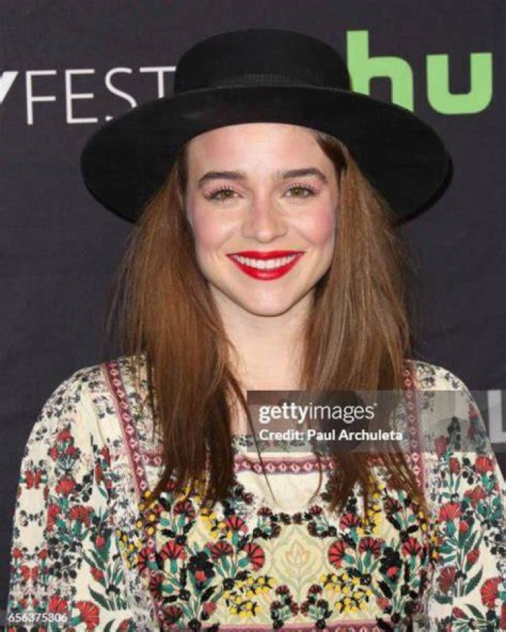 Renée Felice Smith Renée Felice Smith
