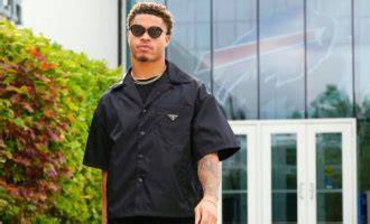 Taron Johnson age, height, weight, draft, college, contract, salary, net worth, fantasy names, jersey 1 Taron Johnson age height weight draft college contract salary