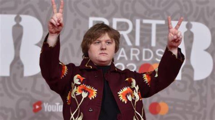 What ethnicity is Lewis Capaldi?