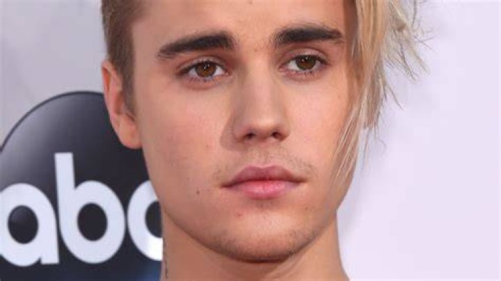 Who Discovered Justin Bieber?